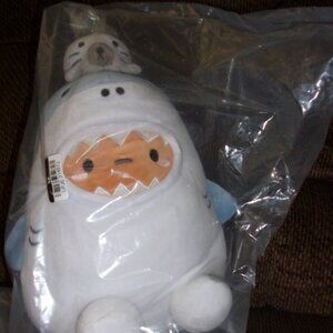 Smoko Blue Shark Tayto Midi Mochi Plush w/ Mini Seal – NEW w/ Tags